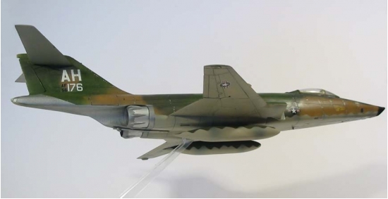 Hasegawa 1/72 RF-101C Voodoo - Scale Modelers world.