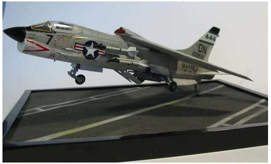 Academy 1/72 F-8E Crusader - Scale Modelers world.