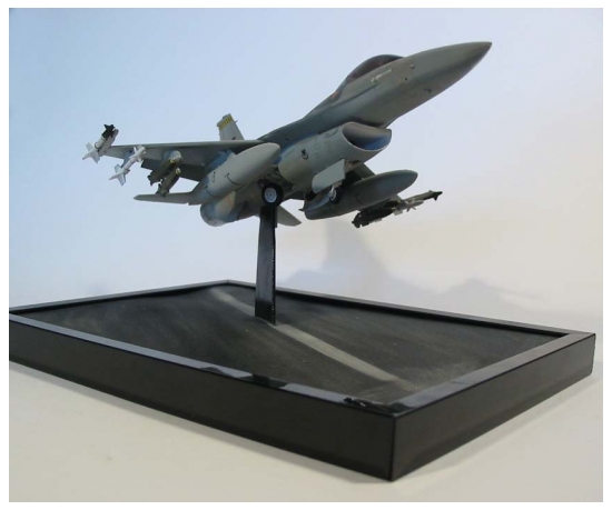 Hasegawa 1/72 F-16C Fighting Falcon - Scale Modelers world.