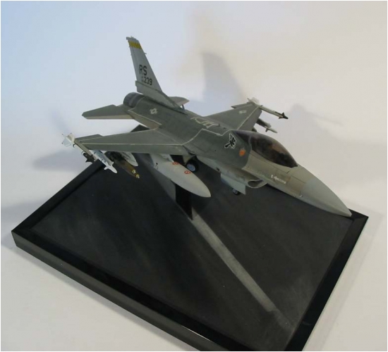 Hasegawa 1/72 F-16C Fighting Falcon - Scale Modelers world.