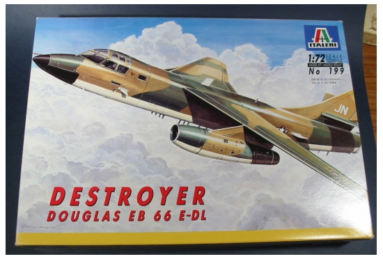 Italeri 1/72 Douglas EB 66 E-DL - Scale Modelers world.