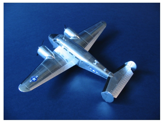 Kitech 1/72 Beech C-45F Transport - Scale Modelers world.