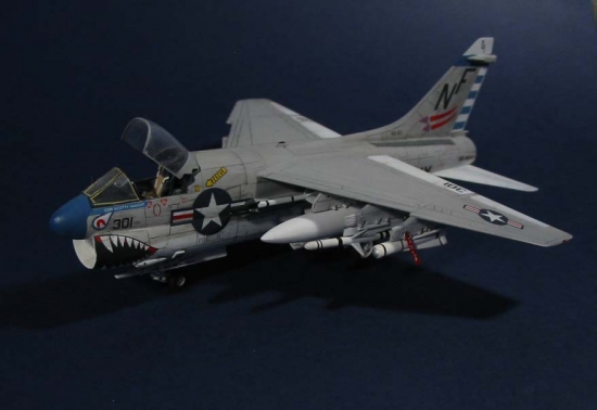 Italeri 1/72 A-7E Corsair II - Scale Modelers world.