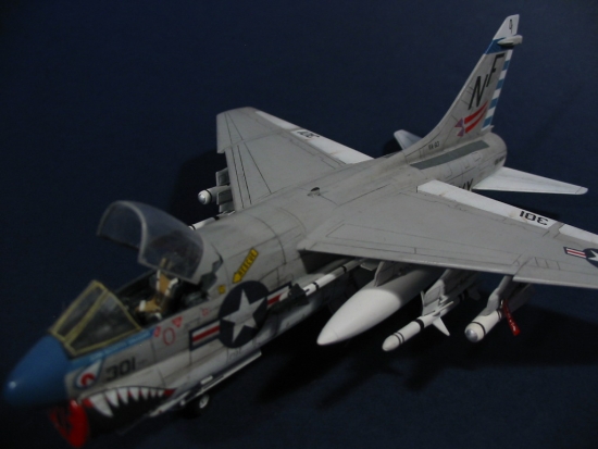 Italeri 1/72 A-7E Corsair II - Scale Modelers world.