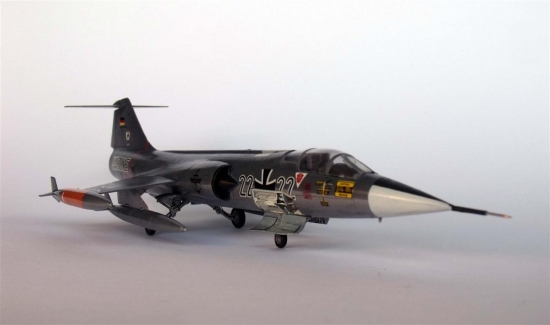 Italeri 1/72 f-104G - Scale Modelers world.