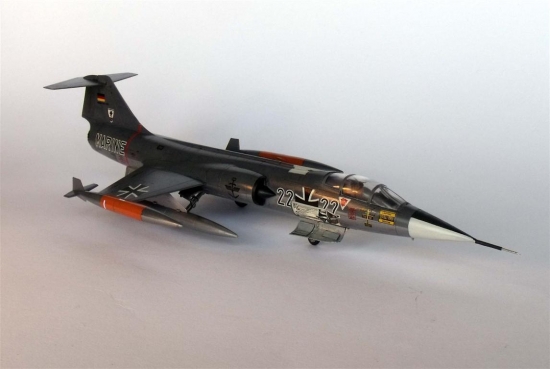 Italeri 1/72 f-104G - Scale Modelers world.